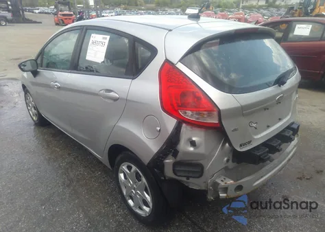 2013 Ford Fiesta Se z USA, uszkodzony, nr VIN 3FADP4EJ5DM198900